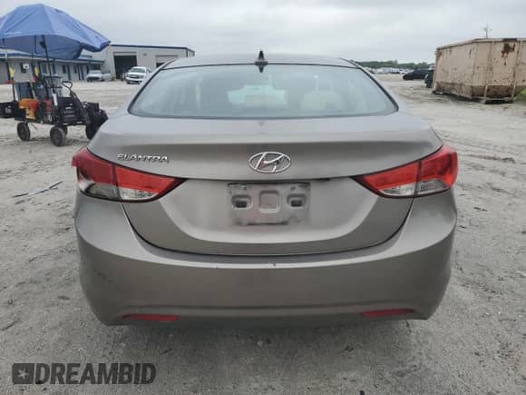 2012 Hyundai Elantra GLS z VIN 5NPDH4AE5CH119892, wystawiony jako Copart lot #84908845 z przebiegiem 105 548 mil mil oraz Czysty tytuł • Clean title. Historia ofert i sprzedaży dostępna na DreamBid. Obrazek 6.