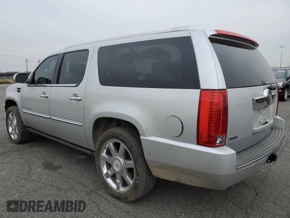2011 Cadillac Escalade ESV Premium with VIN 1GYS3JEF4BR234766, listed as a Copart auction lot 81948885 with 215,396 mi miles and Salvage title. Bid and sale history available at DreamBid. Image 2.