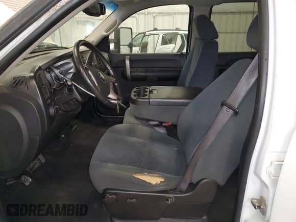 2008 Chevrolet Silverado 1500 1LT with VIN 3GCEK13M78G163370, listed as a Copart auction lot 82440235 with 237,032 mi miles and Salvage title. Bid and sale history available at DreamBid. Image 7.