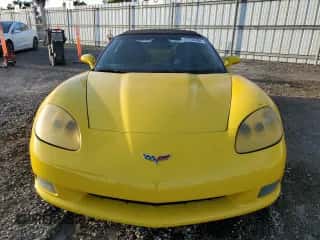 2005 Chevrolet Corvette with VIN 1G1YY34U855136339, listed as a Copart auction lot 77158384 with 156,787 mi miles and Clean title. Bid and sale history available at DreamBid. Image 5.