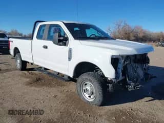 2020 Ford F-250 XL с VIN 1FT7X2B64LEC53546, выставлен на аукционе IAAI как лот 41414834 с пробегом 175 403 миль миль и . История ставок и продаж доступна на DreamBid. Изображение 1.