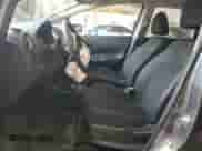 2017 Nissan Note SV z VIN 3N1CE2CP1HL377019, wystawiony jako Copart lot #69971215 z przebiegiem 43 432 mil mil oraz Szkoda całkowita • Salvage title. Historia ofert i sprzedaży dostępna na DreamBid. Obrazek 7.