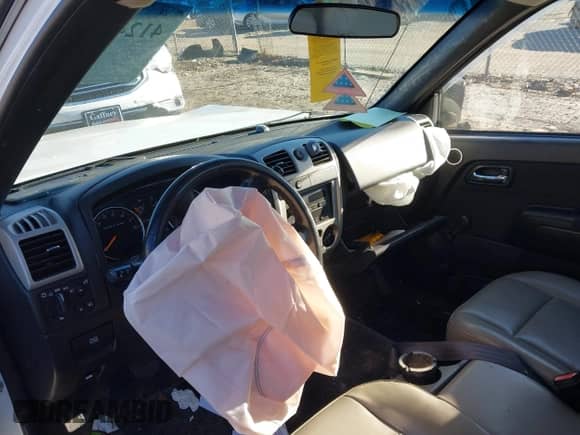 2009 Chevrolet Colorado Work Truck z VIN 1GCCS149898133268, wystawiony jako IAAI lot #41246963 z przebiegiem 216 398 mil mil oraz . Historia ofert i sprzedaży dostępna na DreamBid. Obrazek 13.