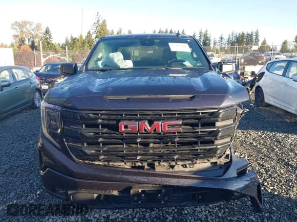 2023 GMC Sierra 1500 Elevation с VIN 1GTUUCED5PZ124225, выставлен на аукционе IAAI как лот 43437100 с пробегом Не указан миль и . История ставок и продаж доступна на DreamBid. Изображение 13.