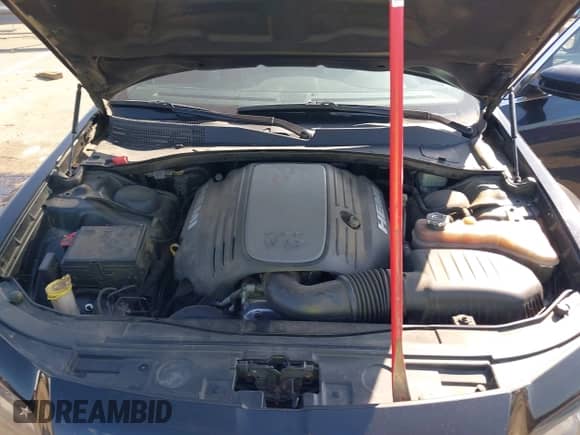 2014 Chrysler 300 S with VIN 2C3CCABT7EH180960, listed as a IAAI auction lot 38901474 with 141,716 mi miles and . Bid and sale history available at DreamBid. Image 10.