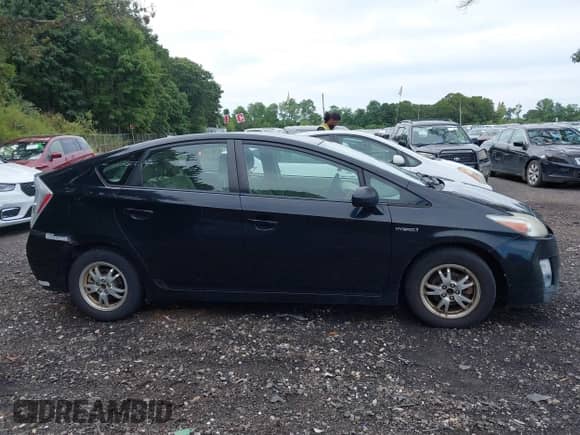 2011 Toyota Prius I z VIN JTDKN3DU3B1369120, wystawiony jako IAAI lot #43179911 z przebiegiem 221 891 mil mil oraz . Historia ofert i sprzedaży dostępna na DreamBid. Obrazek 13.