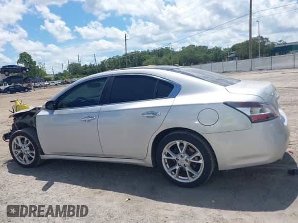 2014 Nissan Maxima SV z VIN 1N4AA5AP1EC494763, wystawiony jako IAAI lot #42931030 z przebiegiem 169 540 mil mil oraz . Historia ofert i sprzedaży dostępna na DreamBid. Obrazek 15.