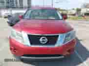 2014 Nissan Pathfinder SV z VIN 5N1AR2MN8EC732048, wystawiony jako IAAI lot #43437592 z przebiegiem 133 609 mil mil oraz . Historia ofert i sprzedaży dostępna na DreamBid. Obrazek 13.
