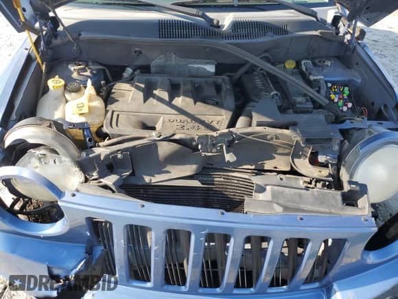 2007 Jeep Compass Sport with VIN 1J8FT47W77D145440, listed as a Copart auction lot 44413885 with 152,957 mi miles and Salvage title. Bid and sale history available at DreamBid. Image 12.
