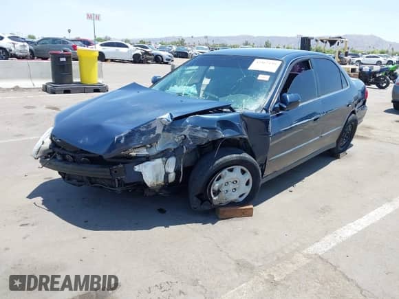 2000 Honda Accord LX z VIN JHMCG5647YC018312, wystawiony jako IAAI lot #42467199 z przebiegiem 322 417 mil mil oraz . Historia ofert i sprzedaży dostępna na DreamBid. Obrazek 2.