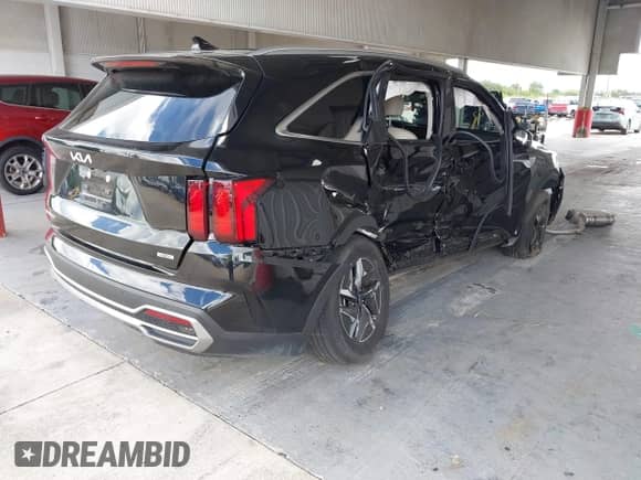 2023 Kia Sorento EX with VIN KNDRH4LG4P5198336, listed as a IAAI auction lot 42944068 with 27,047 mi miles and . Bid and sale history available at DreamBid. Image 4.