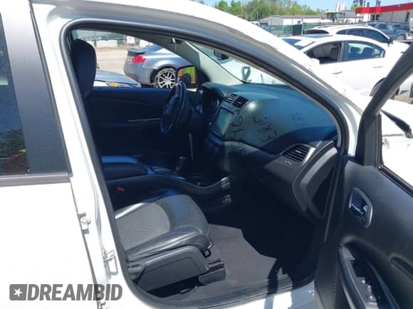 2016 Dodge Journey Crossroad Plus with VIN 3C4PDCGG4GT154134, listed as a IAAI auction lot 42124659 with 101,700 mi miles and . Bid and sale history available at DreamBid. Image 5.