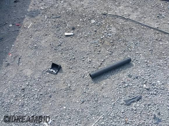 2019 Toyota Camry SE z VIN 4T1B11HK2KU785419, wystawiony jako IAAI lot #43286510 z przebiegiem 165 070 mil mil oraz . Historia ofert i sprzedaży dostępna na DreamBid. Obrazek 12.