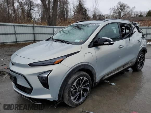 2022 Chevrolet Bolt EUV Premier с VIN 1G1FZ6S03N4107973, выставлен на аукционе Copart как лот 44424003 с пробегом 3 381 миль миль и . История ставок и продаж доступна на DreamBid. Изображение 1.