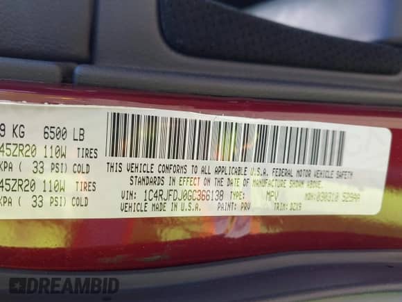 2016 Jeep Grand Cherokee SRT z VIN 1C4RJFDJ0GC366138, wystawiony jako IAAI lot #42169808 z przebiegiem 103 270 mil mil oraz . Historia ofert i sprzedaży dostępna na DreamBid. Obrazek 9.