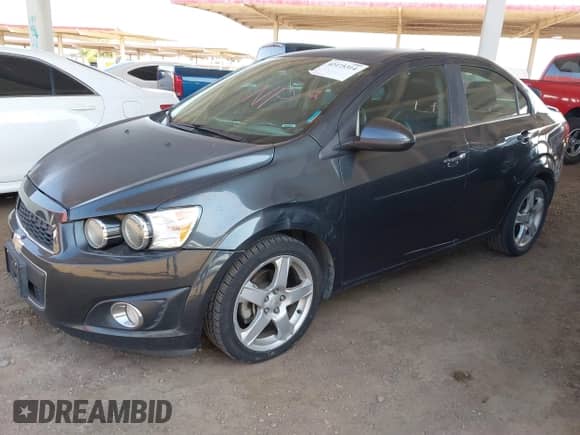 2014 Chevrolet Sonic LTZ с VIN 1G1JE5SG3E4125029, выставлен на аукционе IAAI как лот 42475314 с пробегом 153 830 миль миль и . История ставок и продаж доступна на DreamBid. Изображение 2.