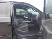 2024 Ford F-150 Lariat z VIN 1FTFW5L52RFA75628, wystawiony jako IAAI lot #43393183 z przebiegiem 15 578 mil mil oraz . Historia ofert i sprzedaży dostępna na DreamBid. Obrazek 5.