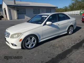 2010 Mercedes-Benz C 300 Sport с VIN WDDGF8BB2AR099823, выставлен на аукционе Copart как лот 85463115 с пробегом 149 908 миль миль и Чистый • Clean title. История ставок и продаж доступна на DreamBid. Изображение 1.