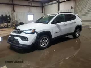 2023 Jeep Compass Latitude with VIN 3C4NJDBNXPT553321, listed as a Copart auction lot 86609635 with 91,215 mi miles and Clean title. Bid and sale history available at DreamBid. Image 1.