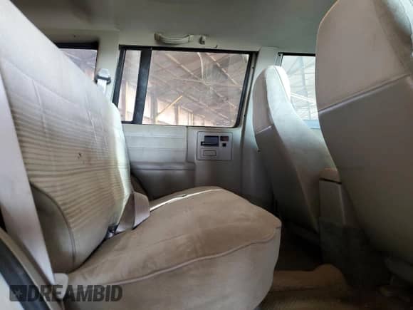 1994 Chevrolet Blazer с VIN 1GNCS13W3R0157183, выставлен на аукционе Copart как лот 52246055 с пробегом 91 826 миль миль и Чистый • Clean title. История ставок и продаж доступна на DreamBid. Изображение 10.