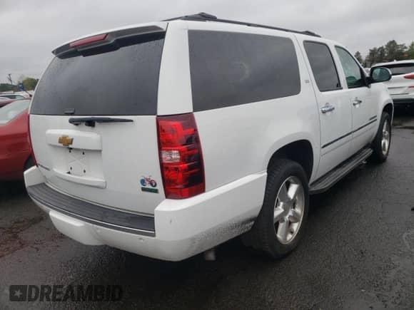 2012 Chevrolet Suburban LTZ с VIN 1GNSKKE75CR177638, выставлен на аукционе Copart как лот 81209635 с пробегом 160 540 миль миль и Списание • Salvage title. История ставок и продаж доступна на DreamBid. Изображение 3.