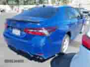 2023 Toyota Camry SE z VIN 4T1T11AK6PU158700, wystawiony jako IAAI lot #43312055 z przebiegiem 49 320 mil mil oraz . Historia ofert i sprzedaży dostępna na DreamBid. Obrazek 4.