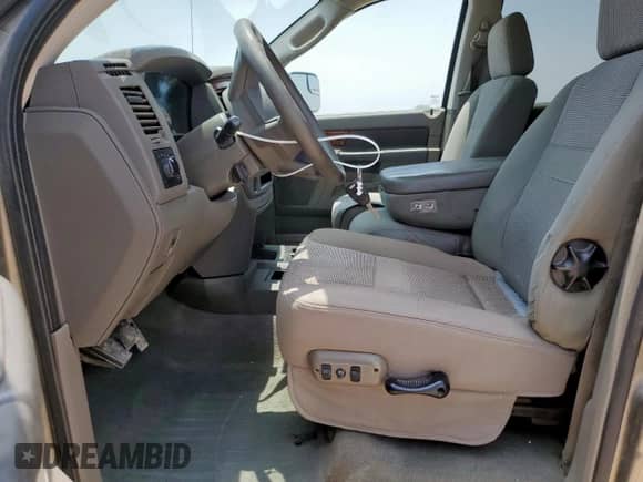 2006 Dodge 1500 SLT с VIN 3D7KS19D16G240926, выставлен на аукционе Copart как лот 57387745 с пробегом 262 708 миль миль и Списание • Salvage title. История ставок и продаж доступна на DreamBid. Изображение 7.