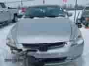 2003 Honda Accord EX z VIN 1HGCM556X3A000230, wystawiony jako IAAI lot #41472952 z przebiegiem 199 500 mil mil oraz . Historia ofert i sprzedaży dostępna na DreamBid. Obrazek 13.