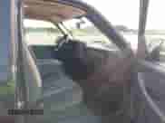 2005 GMC Sierra 1500 Work Truck z VIN 1GTEC14X05Z190508, wystawiony jako IAAI lot #42404098 z przebiegiem 169 043 mil mil oraz . Historia ofert i sprzedaży dostępna na DreamBid. Obrazek 5.