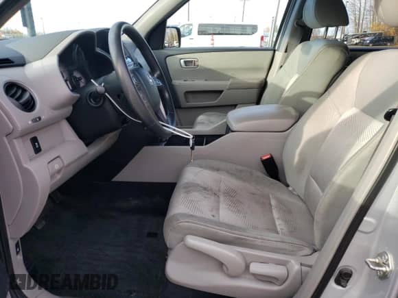 2015 Honda Pilot LX с VIN 5FNYF4H25FB001783, выставлен на аукционе Copart как лот 85829125 с пробегом 108 454 миль миль и Чистый • Clean title. История ставок и продаж доступна на DreamBid. Изображение 7.