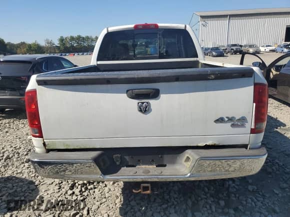 2006 Dodge 1500 SLT z VIN 1D7HU18276S558241, wystawiony jako Copart lot #82292245 z przebiegiem 178 375 mil mil oraz Czysty tytuł • Clean title. Historia ofert i sprzedaży dostępna na DreamBid. Obrazek 6.