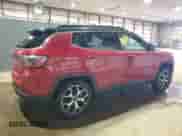 2025 Jeep Compass Limited z VIN 3C4NJDCN3ST576981, wystawiony jako Copart lot #84431905 z przebiegiem 16 081 mil mil oraz Szkoda całkowita • Salvage title. Historia ofert i sprzedaży dostępna na DreamBid. Obrazek 3.