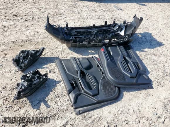 2025 Toyota Tacoma SR с VIN 3TYKD5HN2ST029174, выставлен на аукционе Copart как лот 72070875 с пробегом 5 641 миль миль и Списание • Salvage title. История ставок и продаж доступна на DreamBid. Изображение 12.