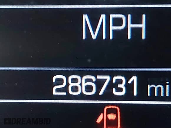 2017 Chevrolet Impala LT с VIN 2G1105SAXH9176071, выставлен на аукционе IAAI как лот 42909984 с пробегом 286 731 миль миль и . История ставок и продаж доступна на DreamBid. Изображение 15.
