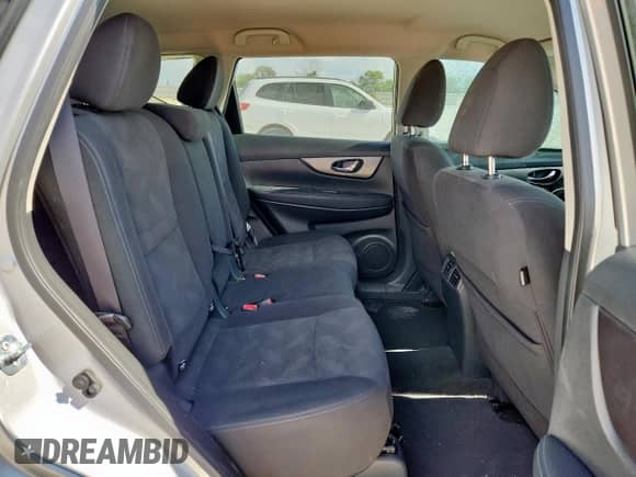 2016 Nissan Rogue SV z VIN KNMAT2MT0GP703062, wystawiony jako Copart lot #85870845 z przebiegiem 87 265 mil mil oraz Szkoda całkowita • Salvage title. Historia ofert i sprzedaży dostępna na DreamBid. Obrazek 11.