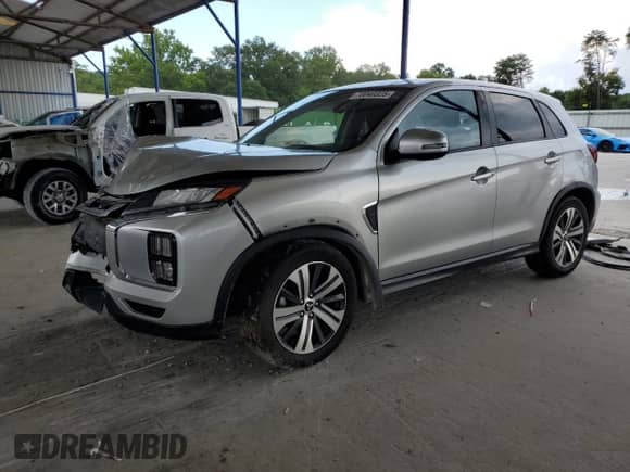 2021 Mitsubishi Outlander ES z VIN JA4ARUAUXMU018047, wystawiony jako Copart lot #70040325 z przebiegiem 93 462 mil mil oraz Szkoda całkowita • Salvage title. Historia ofert i sprzedaży dostępna na DreamBid. Obrazek 1.