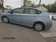 2012 Toyota Prius z VIN JTDKN3DP5C3018242, wystawiony jako Copart lot #90801655 z przebiegiem 206 460 mil mil oraz Czysty tytuł • Clean title. Historia ofert i sprzedaży dostępna na DreamBid. Obrazek 14.