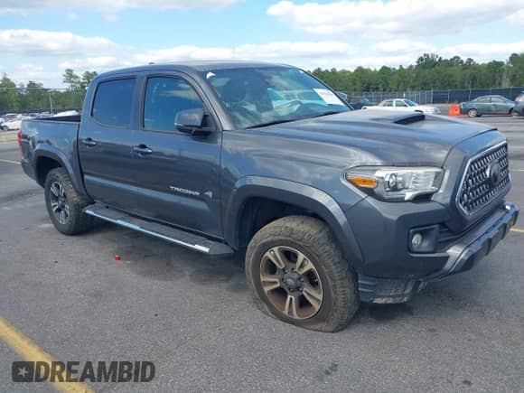 2019 Toyota Tacoma SR5 с VIN 5TFAZ5CN6KX076900, выставлен на аукционе IAAI как лот 43184388 с пробегом 110 382 миль миль и . История ставок и продаж доступна на DreamBid. Изображение 1.