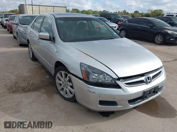 2007 Honda Accord LX with VIN 1HGCM66377A005174, listed as a IAAI auction lot 41098983 with 162,900 mi miles and . Bid and sale history available at DreamBid. Image 1.