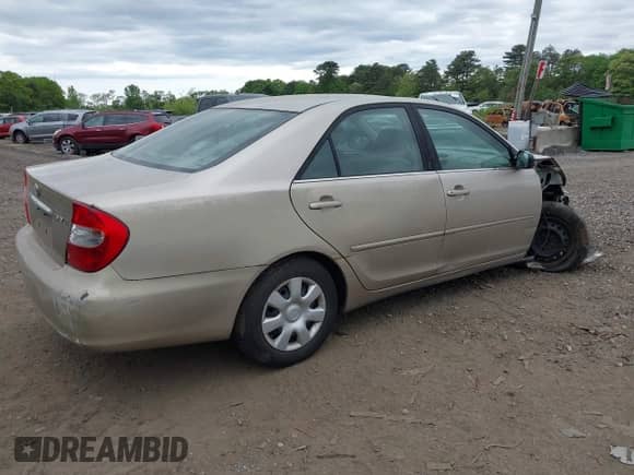 2004 Toyota Camry LE с VIN 4T1BE32K24U272389, выставлен на аукционе IAAI как лот 42299251 с пробегом 186 058 миль миль и . История ставок и продаж доступна на DreamBid. Изображение 4.