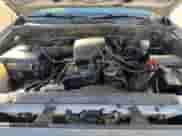 2005 Toyota Tacoma z VIN 5TEUX42N15Z054167, wystawiony jako Copart lot #44840945 z przebiegiem 257 486 mil mil oraz Czysty tytuł • Clean title. Historia ofert i sprzedaży dostępna na DreamBid. Obrazek 7.