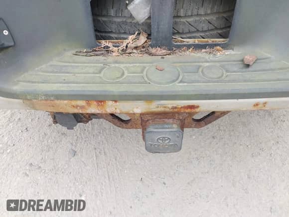 2008 Toyota Tundra with VIN 5TBDV54188S502436, listed as a IAAI auction lot 42127561 with 172,976 mi miles and . Bid and sale history available at DreamBid. Image 6.
