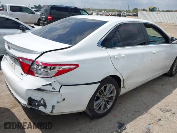 2017 Toyota Camry XLE с VIN 4T1BF1FK8HU618625, выставлен на аукционе IAAI как лот 43089245 с пробегом 180 807 миль миль и . История ставок и продаж доступна на DreamBid. Изображение 4.