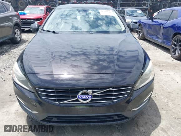 2015 Volvo S60 T5 Premier с VIN YV1612TK4F1353628, выставлен на аукционе IAAI как лот 42437664 с пробегом 184 076 миль миль и . История ставок и продаж доступна на DreamBid. Изображение 12.