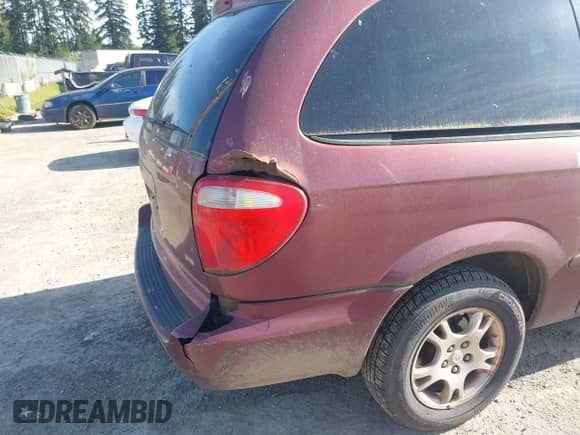 2001 Dodge Grand Caravan с VIN 2B4GP54371R346238, выставлен на аукционе IAAI как лот 42227070 с пробегом 299 056 миль миль и . История ставок и продаж доступна на DreamBid. Изображение 6.