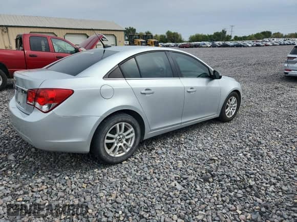 2012 Chevrolet Cruze LS с VIN 1G1PC5SH2C7232898, выставлен на аукционе Copart как лот 81762685 с пробегом 126 148 миль миль и Списание • Salvage title. История ставок и продаж доступна на DreamBid. Изображение 3.