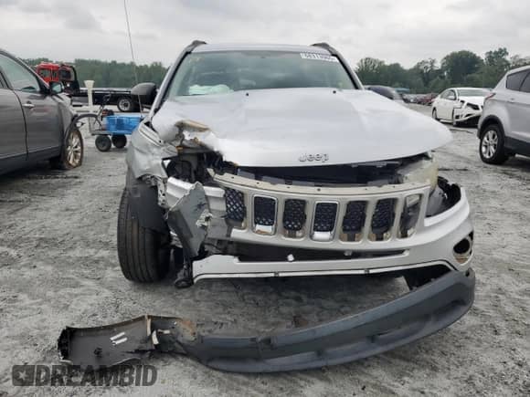 2011 Jeep Compass z VIN 1J4NT1FA9BD289968, wystawiony jako Copart lot #68313965 z przebiegiem 152 935 mil mil oraz Szkoda całkowita • Salvage title. Historia ofert i sprzedaży dostępna na DreamBid. Obrazek 5.