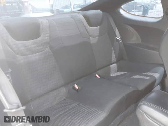 2015 Hyundai Genesis Coupe 3.8L Base с VIN KMHHU6KJ0FU124671, выставлен на аукционе IAAI как лот 42491753 с пробегом 119 967 миль миль и . История ставок и продаж доступна на DreamBid. Изображение 8.