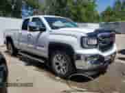 2017 GMC Sierra 1500 SLT z VIN 1GTV2NEJ2HZ287587, wystawiony jako Copart lot #60899844 z przebiegiem 118 608 mil mil oraz Szkoda całkowita • Salvage title. Historia ofert i sprzedaży dostępna na DreamBid. Obrazek 4.