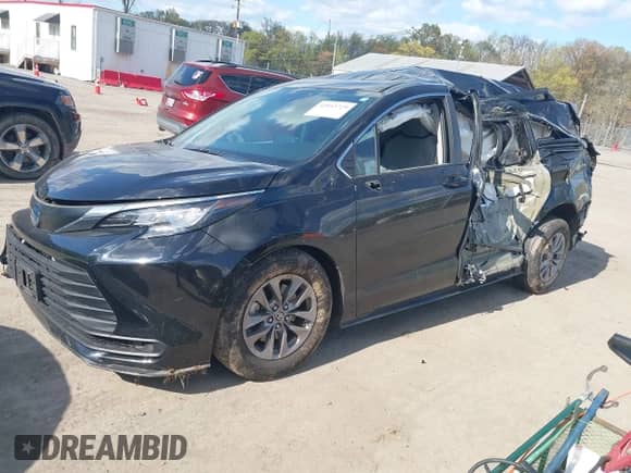 2022 Toyota Sienna LE с VIN 5TDKSKFC1NS073088, выставлен на аукционе IAAI как лот 42053729 с пробегом 44 355 миль миль и . История ставок и продаж доступна на DreamBid. Изображение 2.
